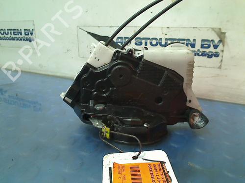 Used Front left lock TOYOTA YARIS (_P13_) 1.4 D (NLP130_, NLP130) (90 hp) 11318143