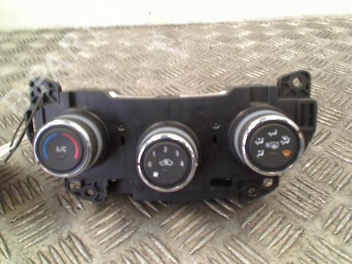 Used Climate control Climate control 11308743 11308743