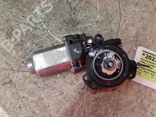 Used Right rear window motor HYUNDAI SANTA FÉ II (CM) 2.2 CRDi GLS (150 hp) 11321375