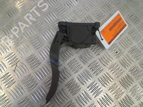 Used Pedal MERCEDES-BENZ VITO / MIXTO Van (W639) 110 CDI (639.601, 639.603, 639.605) (95 hp) 13124421