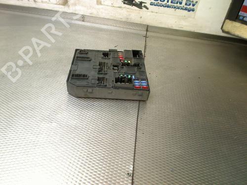 Used Fuse box RENAULT MEGANE IV Grandtour (K9A/M/N_) 1.5 Blue dCi 115 (K9A6) (116 hp) 30335440