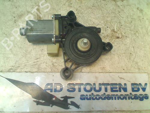 Used Left front window motor SEAT LEON (5F1) 1.0 TSI (115 hp) 11317543