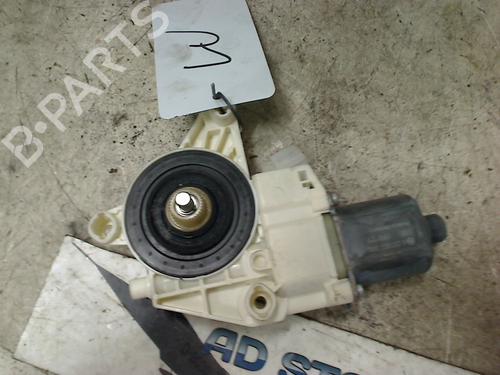 Used Left front window motor MERCEDES-BENZ B-CLASS Sports Tourer (W246, W242) B 200 CDI / d (246.208) (136 hp) 17528575