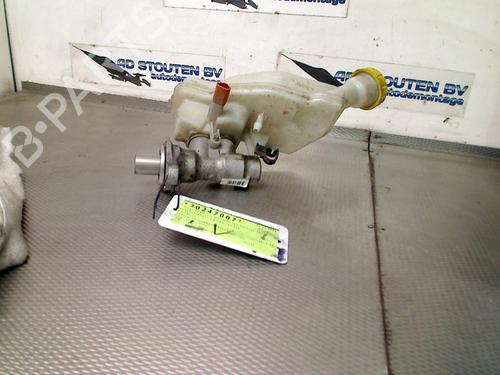 Used Brake master cylinder CITROËN C3 Picasso (SH_) 1.6 HDi (109 hp) 28188117