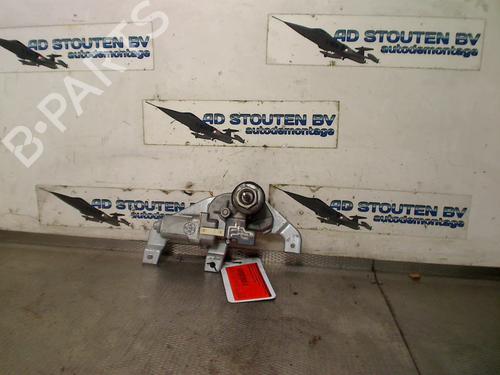 Used Rear wiper motor OPEL AGILA B (H08) 1.0 (F68) (68 hp) 30269769