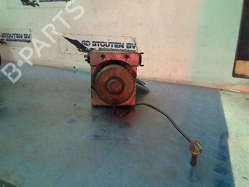 Used ABS pump NISSAN X-TRAIL I (T30) 2.0 4x4 (140 hp) 12590088