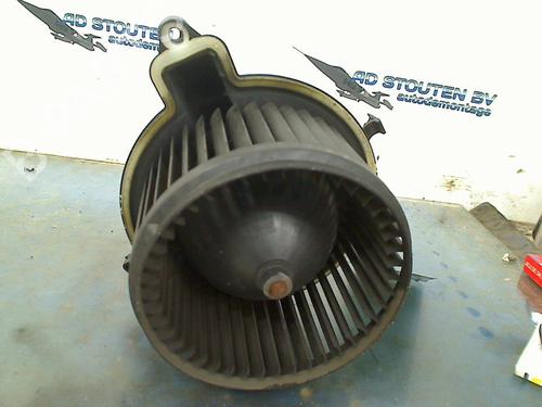 Heater blower motor IVECO DAILY V Van 29S13, 29L13, 35C13, 35S13, 40C13, 40S13 | BP22925495M62 