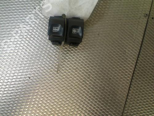 switch-renault-clio-iv-bh_-2012-2013-2014-2015-2016-2017-2018-2019-2020-2021-36551857 main image