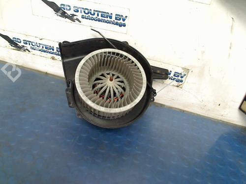 Used Heater blower motor VW POLO V (6R1, 6C1) 1.2 TSI 16V (90 hp) 19778994
