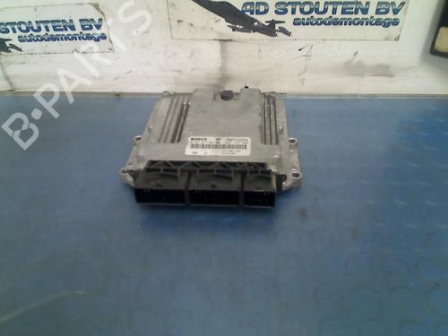Used Engine control unit (ECU) RENAULT TRAFIC II Van (FL) 2.0 dCi 90 (FL0H) (90 hp) 17358586