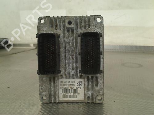 Used Engine control unit (ECU) Engine control unit (ECU) FIAT 500 (312_) 1.2 (312AXA1A) (69 hp) 33871938 33871938