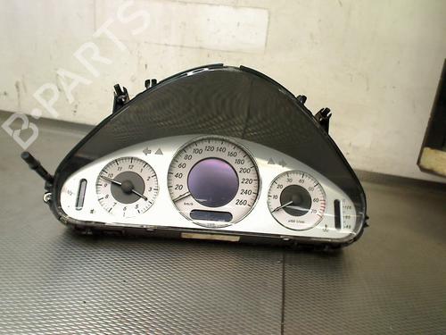 Display de informações Display de informações MERCEDES-BENZ E-CLASS (W211) E 240 (211.061) (177 hp) 33840123 33840123