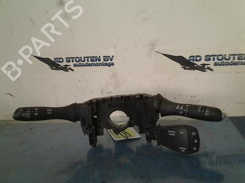 Used Steering column stalk RENAULT MEGANE IV Grandtour (K9A/M/N_) 1.3 TCe 100 (K9N8) (100 hp) 13713673