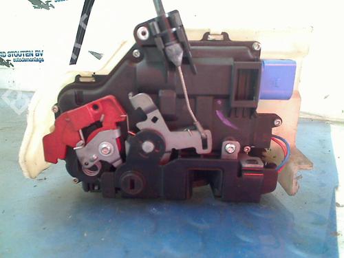 Rear left lock VW TOURAN (1T1, 1T2) 1.4 TSI | BP11320980C100 