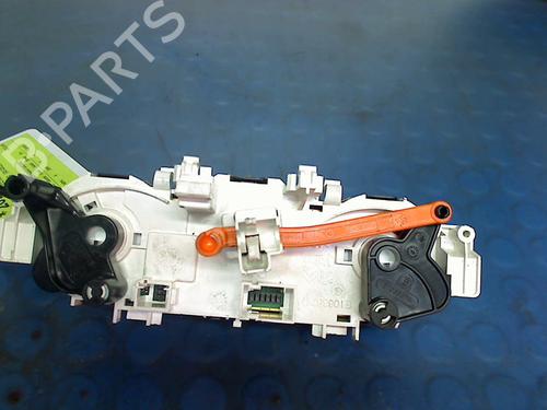 Climate control PEUGEOT 208 I (CA_, CC_) 1.2 VTI 82 | BP17786505I5 