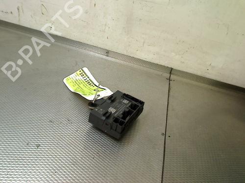 Used Electronic module Electronic module SKODA OCTAVIA III Combi (5E5, 5E6) 1.6 TDI (105 hp) 33735925 33735925