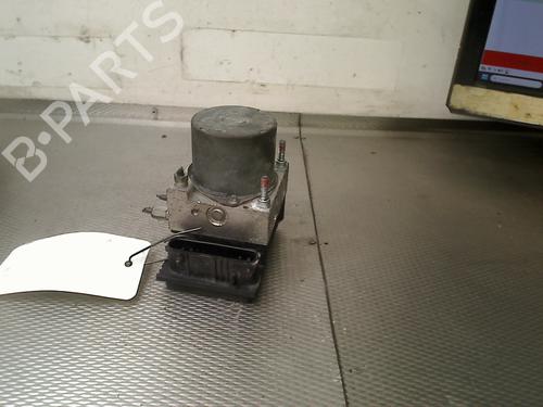 Used ABS pump TOYOTA AURIS (_E15_) 1.6 (ZRE151_, ZRE151R) (124 hp) 30960261