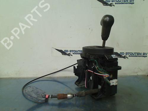 Gear lever NISSAN JUKE (F15) 1.6 DIG-T NISMO RS 4x4 | BP18233477M90 
