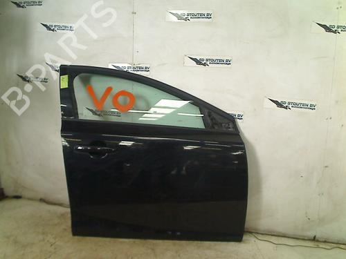 Porta anteriore destra VOLVO V40 Hatchback (525) D2 (114 hp) 28106532