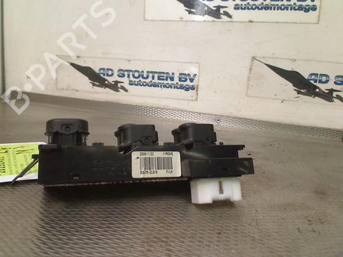 left-front-window-switch-hyundai-i30-fd-2007-2008-2009-2010-2011-2012-34715046 main image