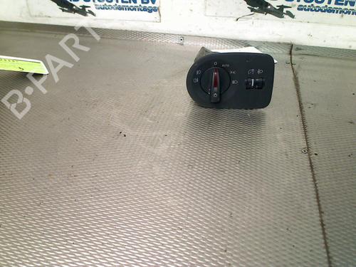 Used Headlight switch SEAT IBIZA IV ST (6J8, 6P8) 1.2 TDI (75 hp) 26737563