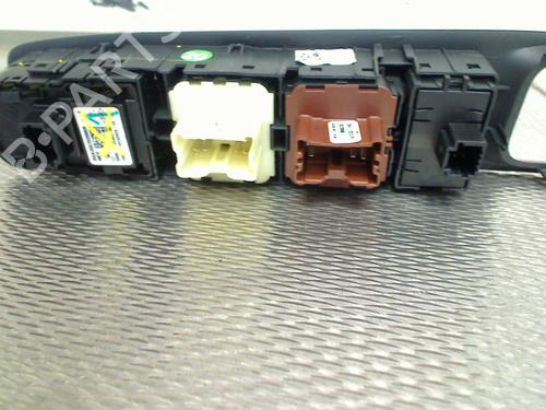 Left front window switch RENAULT CAPTUR I (J5_, H5_) 1.2 TCe 120 | BP30435364I27