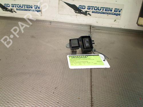 Used Switch RENAULT CLIO IV (BH_) 0.9 TCe 90 (BHNF, BHMA, BHMH, BHJK, BHJR) (90 hp) 26652923