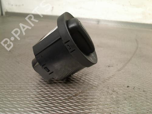 Headlight switch SKODA OCTAVIA III Combi (5E5, 5E6) 1.4 TSI | BP33037721I24 - Image 3
