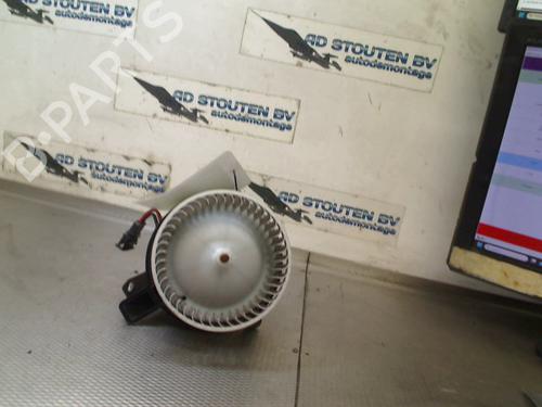 Varmeblæser VW POLO VI (AW1, BZ1, AE1) 1.0 TSI (95 hp) 31060117