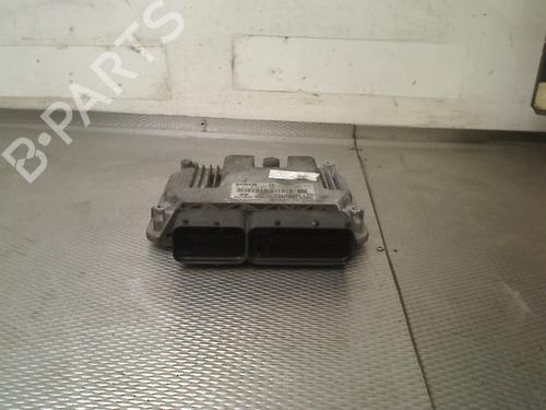 Motorstyringsenhed HYUNDAI ix35 (LM, EL, ELH) 2.0 CRDi 4WD (136 hp) 30622065