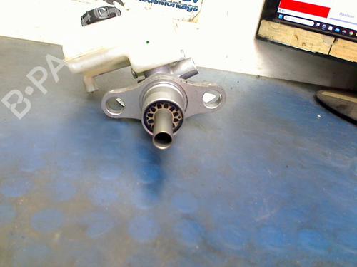Brake master cylinder VOLVO XC60 II (246) T5 | BP37197697M77 - Image 4