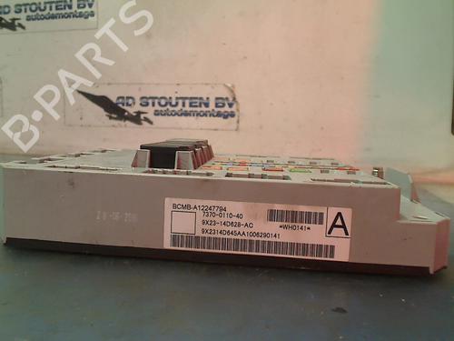 Fuse box JAGUAR XF I (X250) 3.0 D | BP13520318E1 