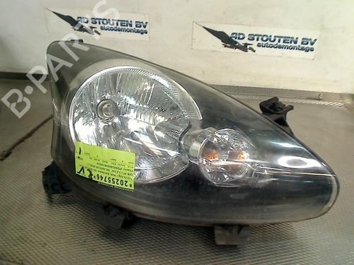 Used Right headlight TOYOTA AYGO (_B1_) 1.0 (KGB10_, KGB10R) (68 hp) 30814556