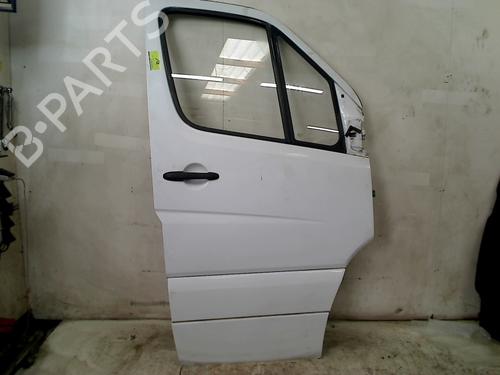 Dør høyre foran Dør høyre foran MERCEDES-BENZ SPRINTER 3,5-t Van (B906) 311 CDI (906.631, 906.633, 906.635, 906.637) (114 hp) 36405860 36405860
