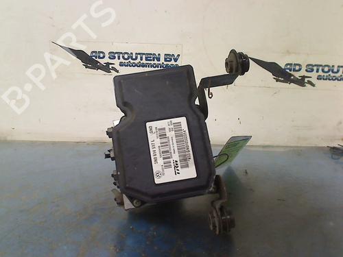Used ABS pump VW TIGUAN (5N_) 1.4 TSI 4motion (150 hp) 16073879