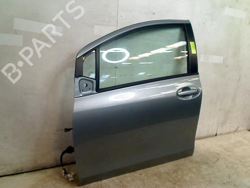 Used Left front door TOYOTA YARIS (_P9_) 1.33 VVT-i (NSP90_, NSP90R) (100 hp) 31695350