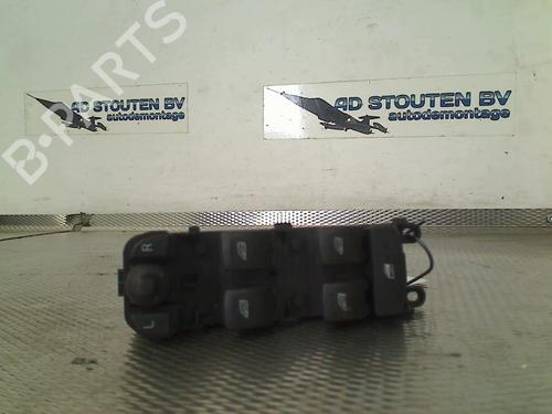 Venstre Foran elrute bryter Venstre Foran elrute bryter VOLVO V40 Hatchback (525) T4 GTDi (180 hp) 33687028 33687028