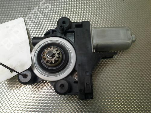 Right front window motor VOLVO V70 III (135) 2.0 GDI | BP32041237E20  - Image 6