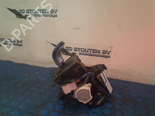 Used Gear lever TOYOTA AURIS Estate (_E18_) 1.8 Hybrid (ZWE186_, ZWE186R, ZWE186H) (136 hp) 11323146