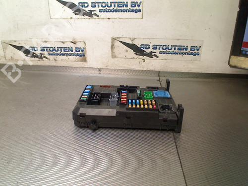 Used Fuse box PEUGEOT 2008 I (CU_) 1.2 THP 130 / PureTech 130 (130 hp) 30742726