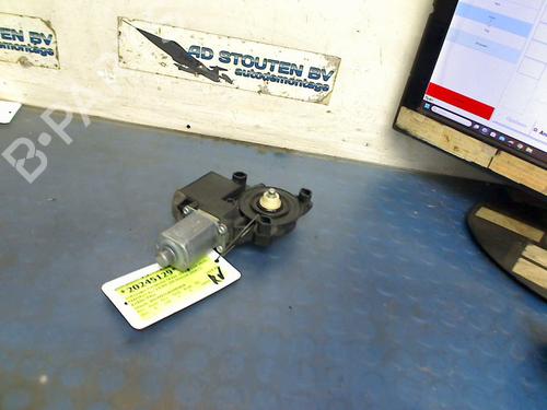 Used Right front window motor VW TRANSPORTER T5 Van (7HA, 7HH, 7EA, 7EH) 2.0 TDI (140 hp) 22925475