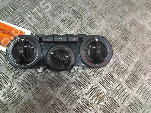 Used Climate control PEUGEOT 208 I (CA_, CC_) 1.2 VTI 82 (82 hp) 11311667