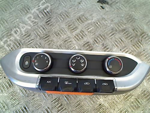 Used Climate control KIA RIO III (UB) 1.1 CRDi (75 hp) 11313851