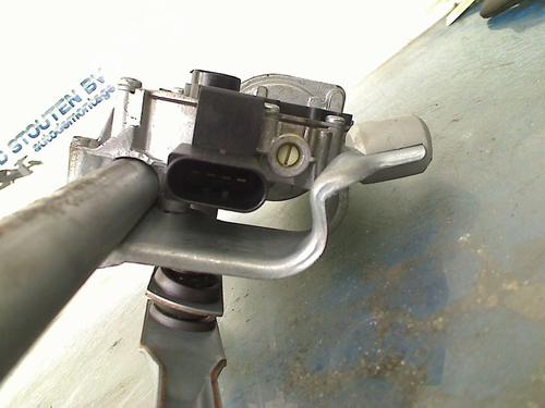 Front wipers mechanism BMW 1 (E87) 118 i | BP16521652C83 