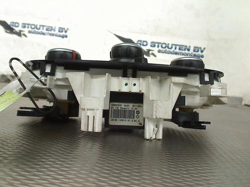 Climate control RENAULT TWINGO III (BCM_, BCA_) 1.0 SCe 70 | BP30830473I5 