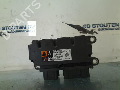 Kollisjonspute styreenhet OPEL MERIVA B MPV (S10) 1.4 (75) (120 hp) 17433087
