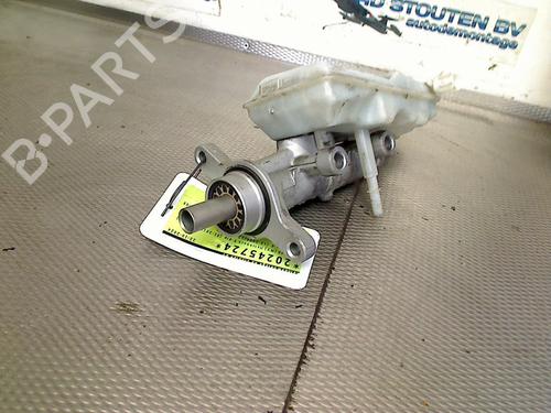 Brake master cylinder VOLVO V40 Hatchback (525) D2 | BP28106541M77 