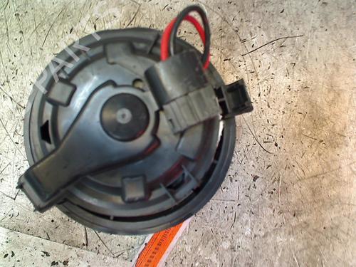 Heater blower motor PEUGEOT 208 I (CA_, CC_) 1.2 VTI 82 | BP13239415M62