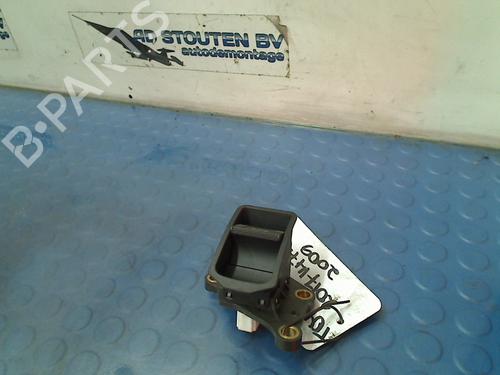 Used Switch TOYOTA AVENSIS Estate (_T27_) 2.2 D-4D (ADT271_, ADT271R) (150 hp) 11310334