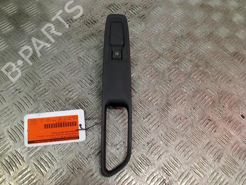 Used Switch RENAULT CAPTUR I (J5_, H5_) 0.9 TCe 90 (90 hp) 11311913